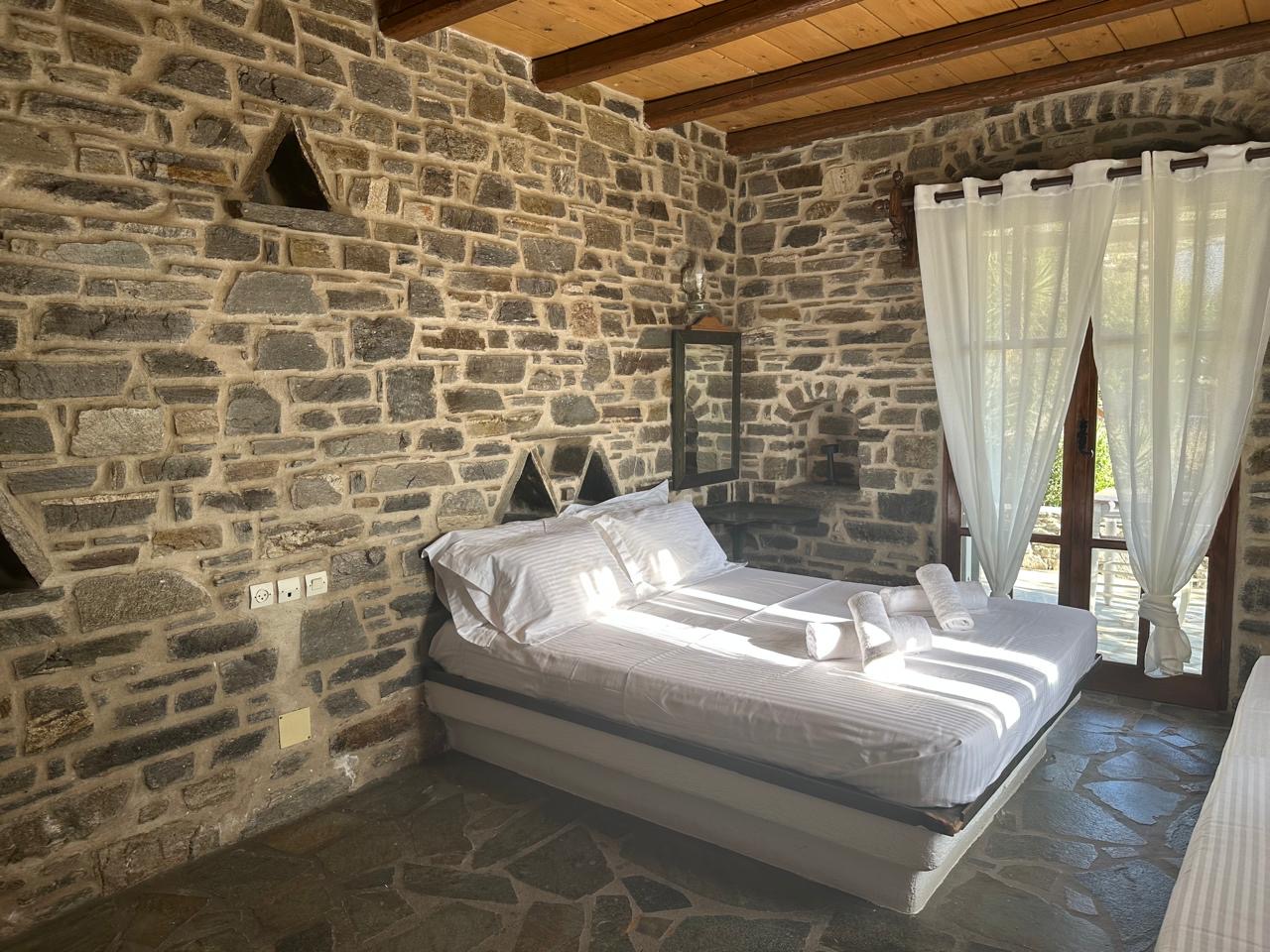 Parian Villa photo 3